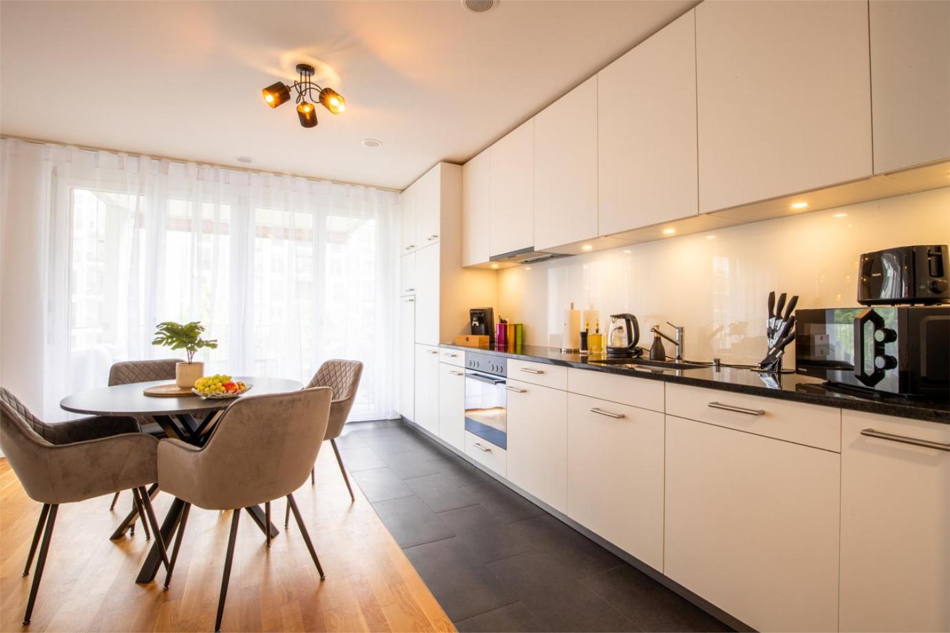 Special Einstein Iiv Apartment, Messe Kleinbasel 10-Star Extérieur photo